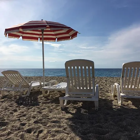 Club Two Bed 57f شقة *